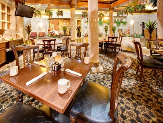 Bar Louie - Skokie Holiday Inn North Shore by null