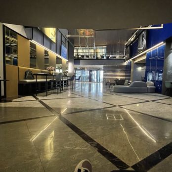 NH Ambassador - The front lobby - Hotels Near Me - Naples, NA