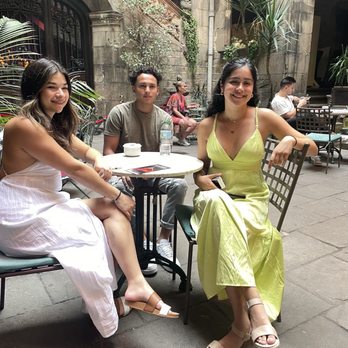 Palau Dalmases - Beautiful sitting area - Lounges Near Me - Barcelona, B Palau Dalmases - Beautiful sitting area - Lounges Near Me - Barcelona, B