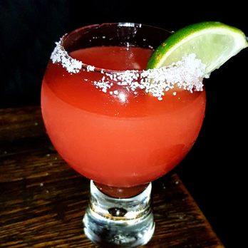 Broken English Taco Pub - The Loop - Frozen Strawberry Margarita - Mexican Near Me - Chicago, Illinois Broken English Taco Pub - The Loop - Frozen Strawberry Margarita - Mexican Near Me - Chicago, Illinois