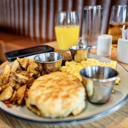 Denim & Oak Riverfront Restaurant - Breakfast on the hooch