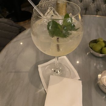 The Mirror Bar - Bars Near Me - London, XGL