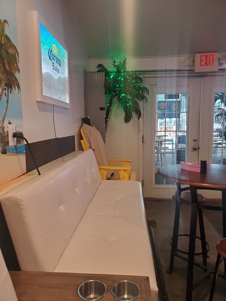 TUCKER’S TIKI BAR & GRILL 1293 Lone Valley Rd, Campbellsville