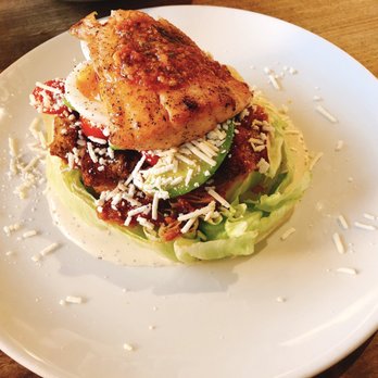 Moxies Richmond Restaurant - Steakhouses Near Me - Richmond, British Columbia