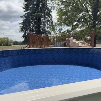 Richards Pool Service - Pool Cleaners Near Me - Portage, Indiana