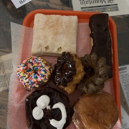 Donuts Donuts