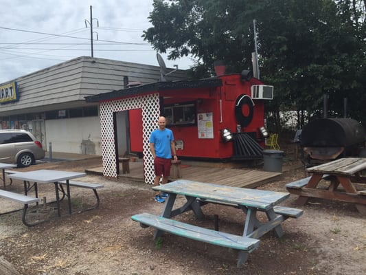 Crazy Ron's BBQ by null