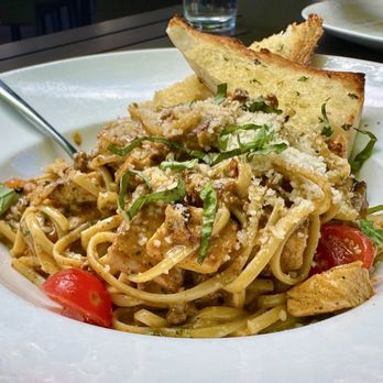 Tavern 23 - Basil Pesto Linguine - American Near Me - Minneapolis, Minnesota