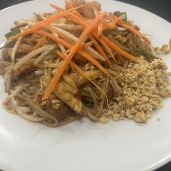 Hong Thai Restaurant - Pad Thai - Thai Near Me - Rogers, Minnesota Hong Thai Restaurant - Pad Thai - Thai Near Me - Rogers, Minnesota