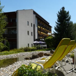 Kliniken St. Lukas GmbH - Unsere Fachklinik St Lukas für Orthopädie und Psychsomatik in Bayern im Sonnenschein