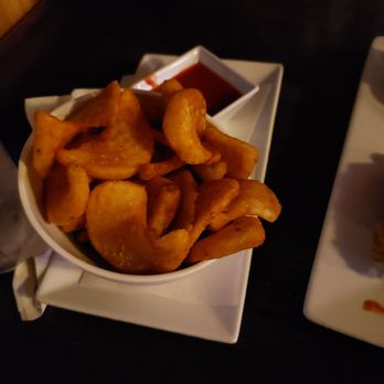 Ralston's Drafthouse - Side of fries. - Gastropubs Near Me - Indianapolis, Indiana