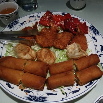 Yea's Wok - Apitizer plate. - Chinese Near Me - Newcastle, Washington