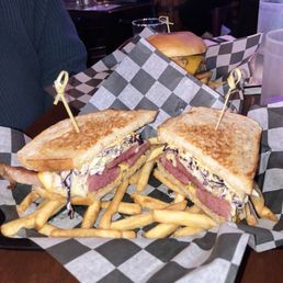 Corned beef sandwich