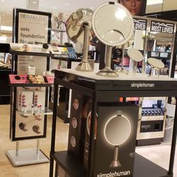 Dillard's
