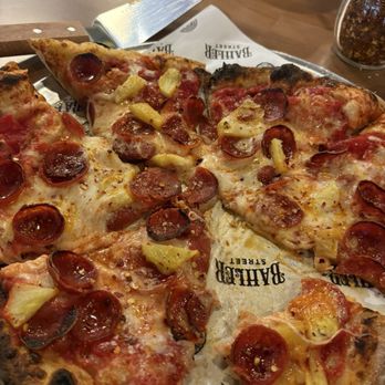 Bahler Street - Umberina with pineapple - Pizza Near Me - Georgetown, Texas