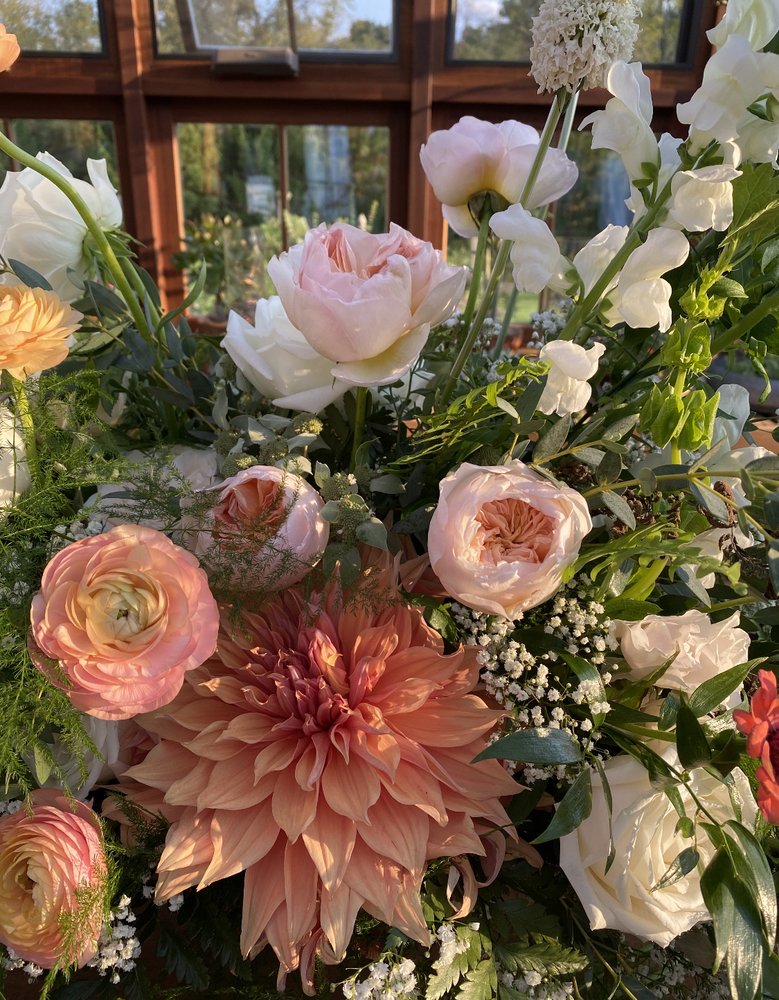 SEASONS GARDEN CENTER Updated September 2024 13 Photos 1069 River