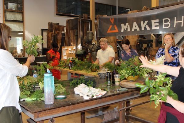 MAKEbhm by null