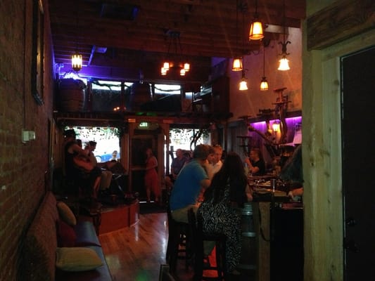 Oberon's Cocktail Bar & Venue by null