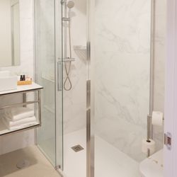 Hotel Apartamentos Dabarca - Baño completo