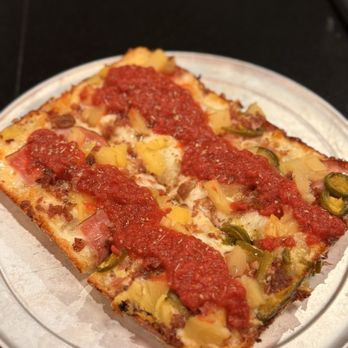 Via 313 Pizzeria - Hawaiian pizza with chopped pineapple - Pizza Near Me - Pearland, Texas