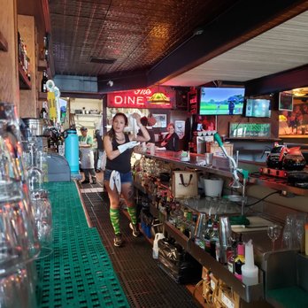 Hennessey's - Inside the bar Kanna the Outstanding Bartender - Bars Near Me - Redondo Beach, California Hennessey's - Inside the bar Kanna the Outstanding Bartender - Bars Near Me - Redondo Beach, California