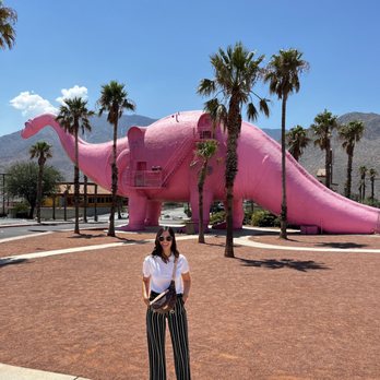 Cabazon Dinosaurs - Museums Near Me - Cabazon, California