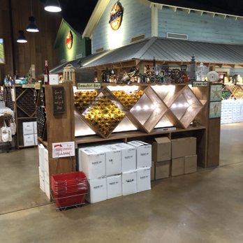 Duplin Winery - Wine Tasting Room Near Me - N Myrtle Beach, South Carolina