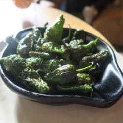 MasQMenos - Green peppers