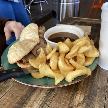 Clifton Marina - French dip - New American Near Me - Clifton, Tennessee Clifton Marina - French dip - New American Near Me - Clifton, Tennessee