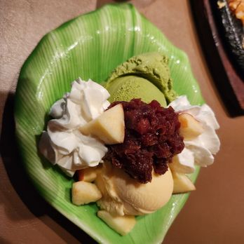Tsukuneya Robata Grill - Azuki Parfait, not served in a cup. - Izakaya Near Me - Honolulu, Hawaii Tsukuneya Robata Grill - Azuki Parfait, not served in a cup. - Izakaya Near Me - Honolulu, Hawaii