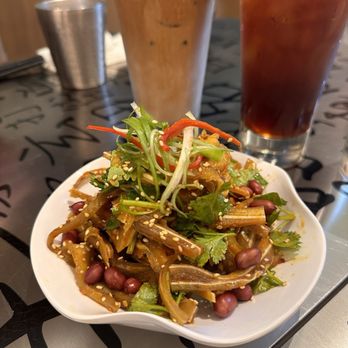 Petit Noodle - Chinese Near Me - Toronto, Ontario
