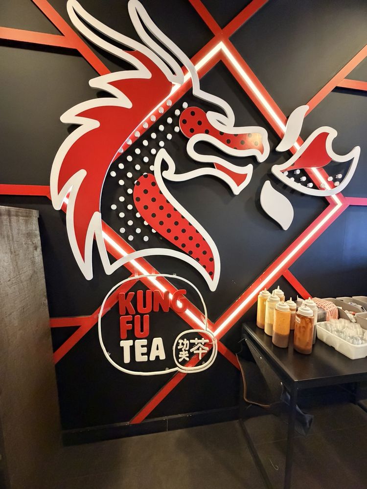 Kung fu tea Logo