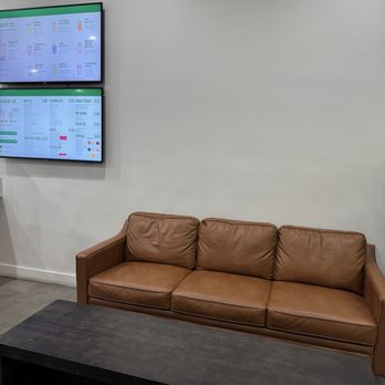Teanery - Couch welcomes you inside Teanery. - Bubble Tea Near Me - Los Angeles, California Teanery - Couch welcomes you inside Teanery. - Bubble Tea Near Me - Los Angeles, California