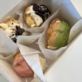 Beard Papa’s - Oreo, Strawberry and Green Tea - Desserts Near Me - Concord, California Beard Papa’s - Oreo, Strawberry and Green Tea - Desserts Near Me - Concord, California