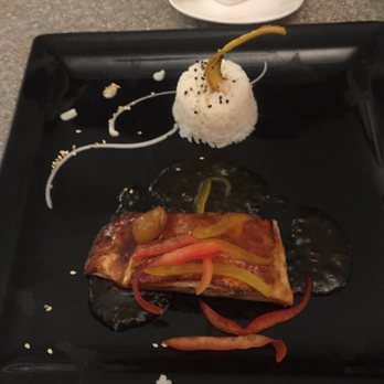 La Vista - Roasted Salmon w/ rice - Seafood Near Me - Cancún, ROO La Vista - Roasted Salmon w/ rice - Seafood Near Me - Cancún, ROO