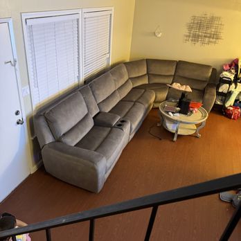 Living Spaces Damaged Furniture Delivery: Avoid Pitfalls