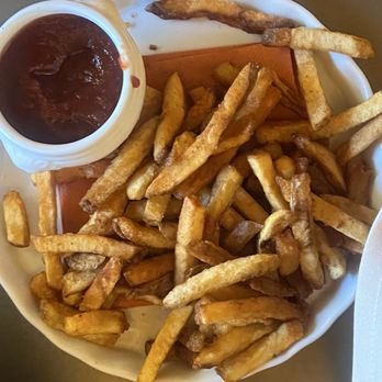The Hillmont - Sherry Paprika Fries - Cocktail Bars Near Me - Auburn, California The Hillmont - Sherry Paprika Fries - Cocktail Bars Near Me - Auburn, California