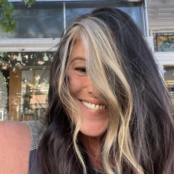 Mane Salon and Spa - Megan is the best!!!!!!!!   So talented and fun!