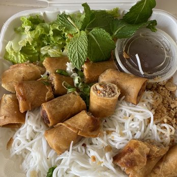 Le Paradis - 38. Fried Egg Rolls Vermicelli - Vietnamese Near Me - Hayward, California Le Paradis - 38. Fried Egg Rolls Vermicelli - Vietnamese Near Me - Hayward, California