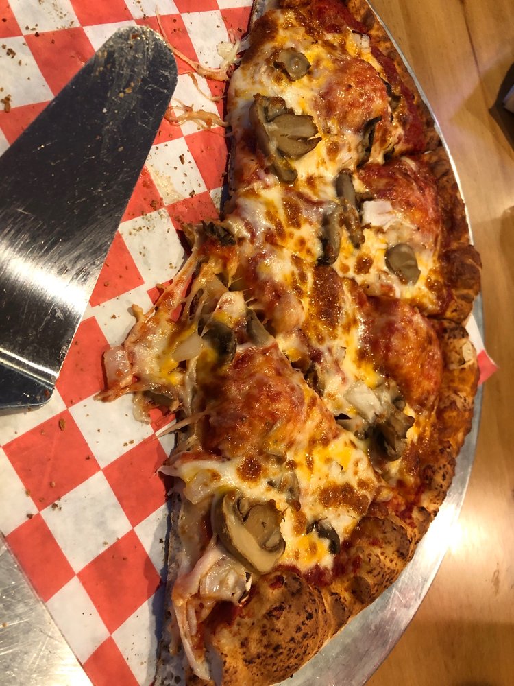 HELL’S GATE TAVERN Updated June 2024 11 Photos 60684 MN23, Finlayson, Minnesota Beer