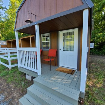 Bird's Nest Bunkies and Barn - Cabin rental with paddock for your horse right next door! - Horse Boarding Near Me - Ellenboro, North Carolina Bird's Nest Bunkies and Barn - Cabin rental with paddock for your horse right next door! - Horse Boarding Near Me - Ellenboro, North Carolina