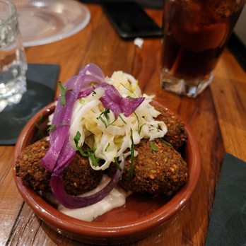 Hummus Kitchen - Mezze falafel - Middle Eastern Near Me - New York, New York