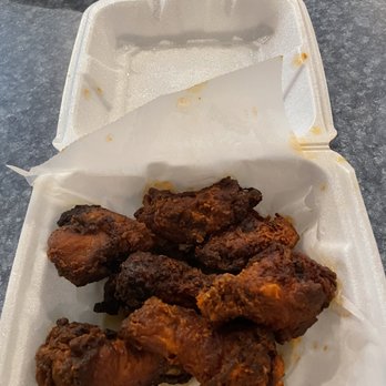 New City Pizza - chicken wings in a styrofoam container - Pizza Near Me - New City, New York New City Pizza - chicken wings in a styrofoam container - Pizza Near Me - New City, New York