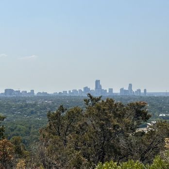 Covert Park At Mount Bonnell - City skyline - Hiking Near Me - Austin, Texas