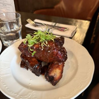White Oak Tavern - Ribs - New American Near Me - New York, New York