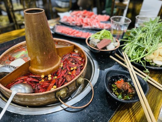 PiChaiYuan Hot Pot by null
