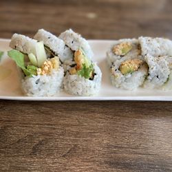 Vegan Shoku - Dynamite and California rolls