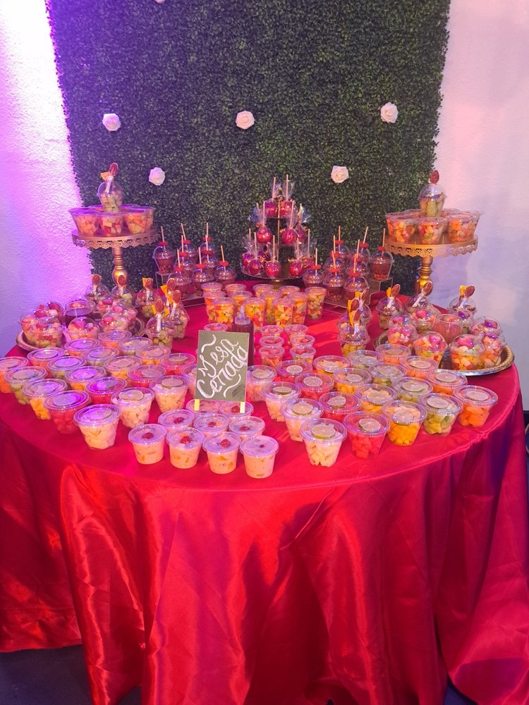 LA REYNA BANQUET HALL BAYTOWN 923 S Broadway St, Laporte , Texas