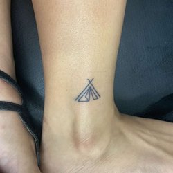 Hold Fast Tattoo & Piercing
