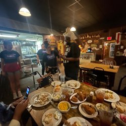 Belle's Chicken Dinner House